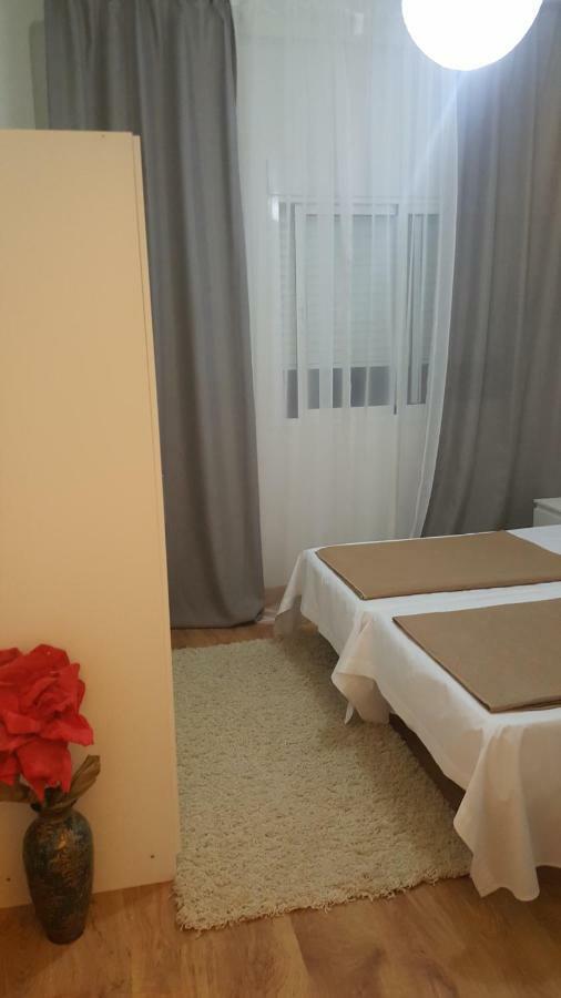Pension Yna Holiday Málaga Exterior foto