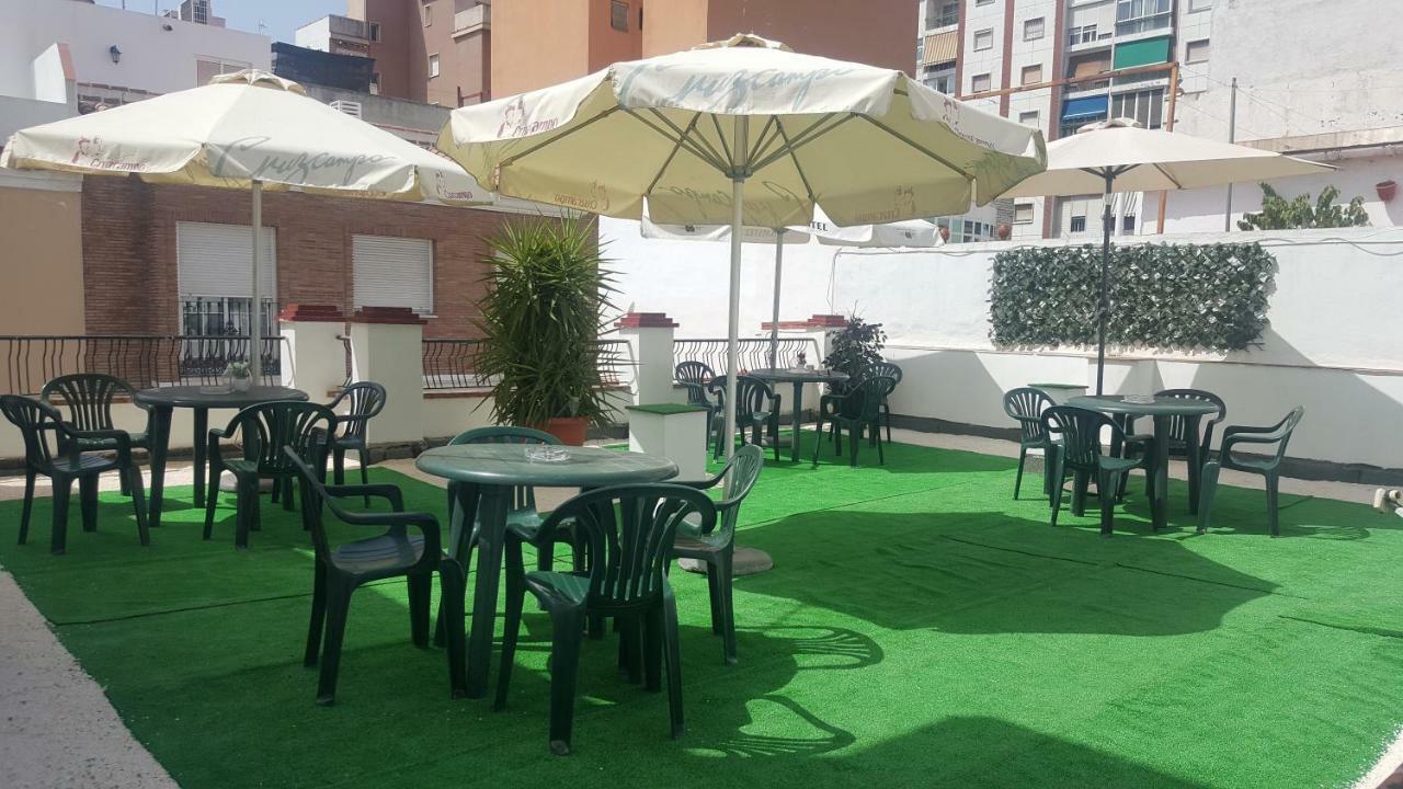 Pension Yna Holiday Málaga Exterior foto